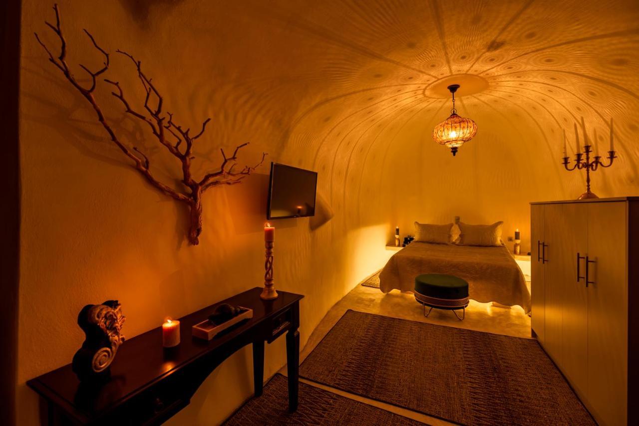 Black Bay Caves Suites Akrotírion Eksteriør billede